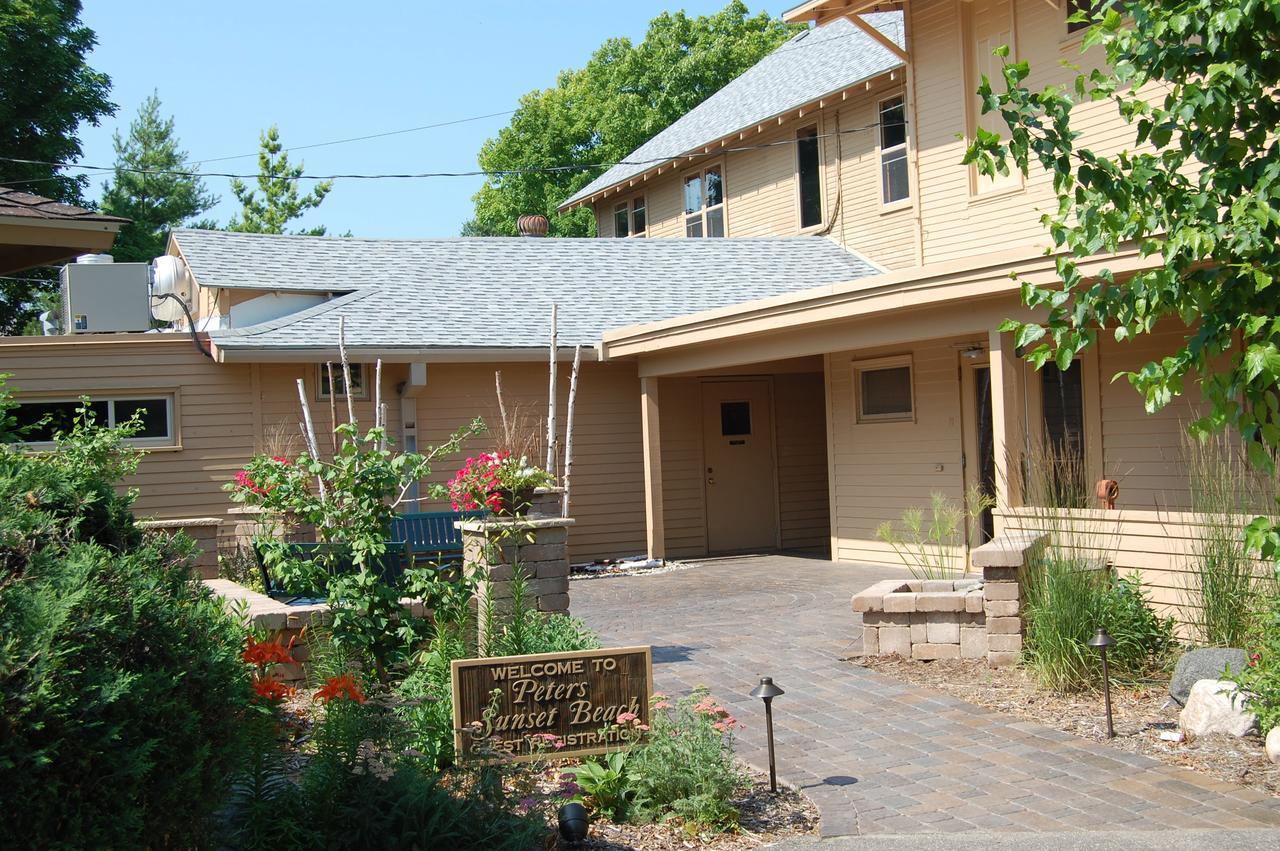 Peters Sunset Beach Resort And Golf Glenwood Exterior photo